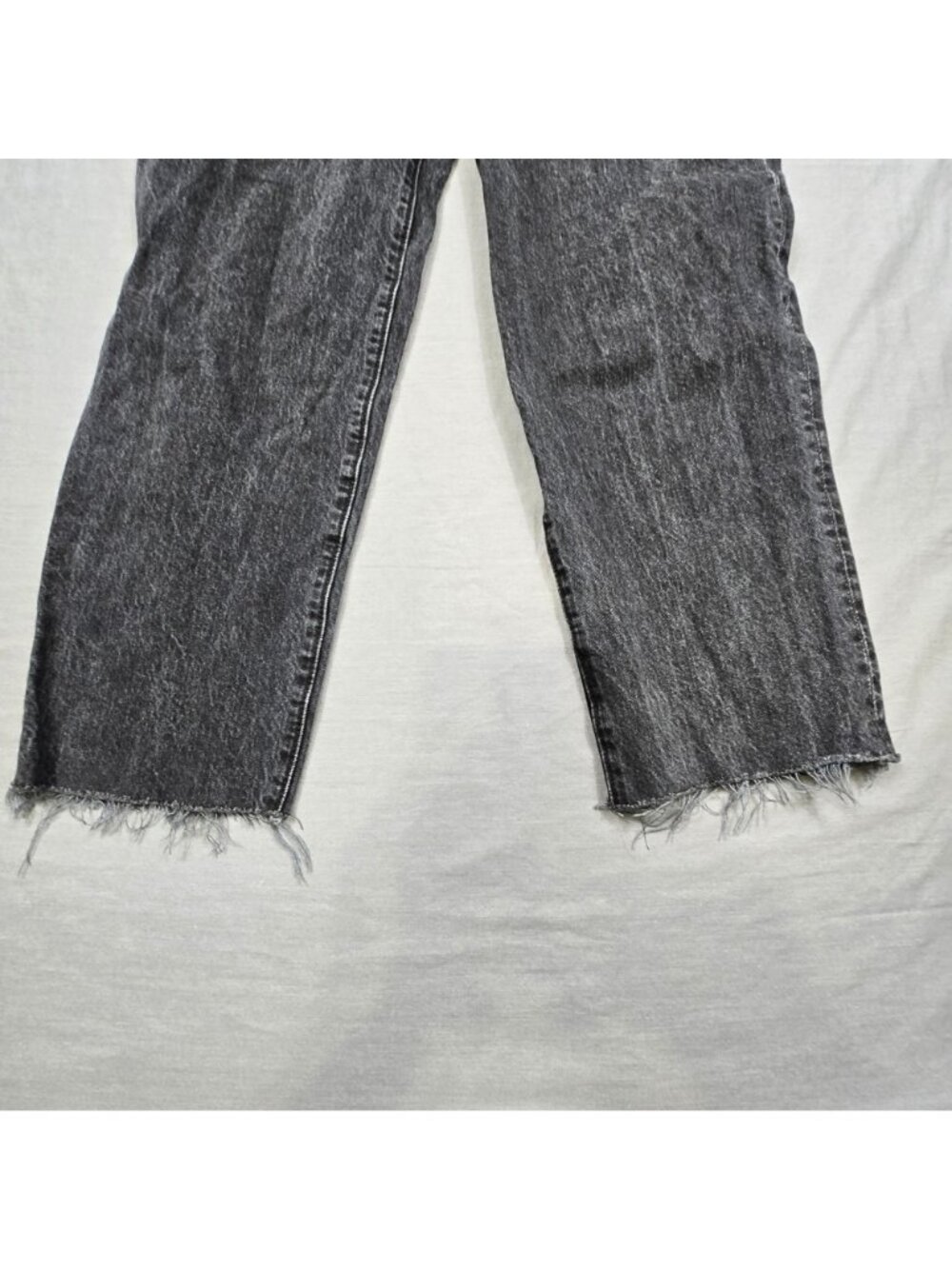 Abercrombie & Fitch Womens 29 A&F Mom Jeans Black Distressed Raw Hem High Waist - Picture 7 of 7